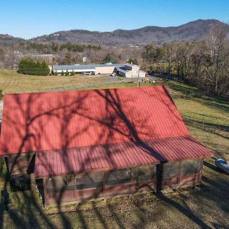 Beautiful View! Log Cabin,Fireplace,Hot Tub,Arcade,Pool,Fishing Sevierville Esterno foto