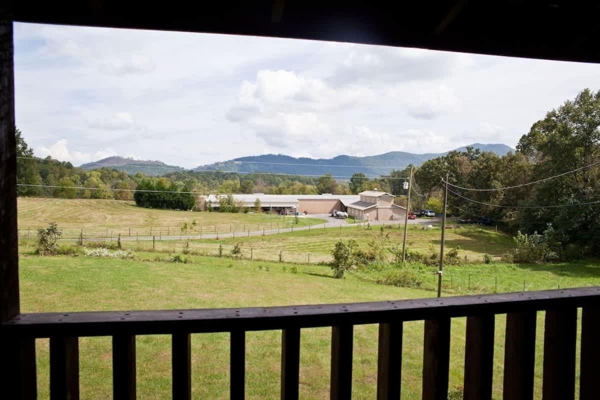 Beautiful View! Log Cabin,Fireplace,Hot Tub,Arcade,Pool,Fishing Sevierville Esterno foto